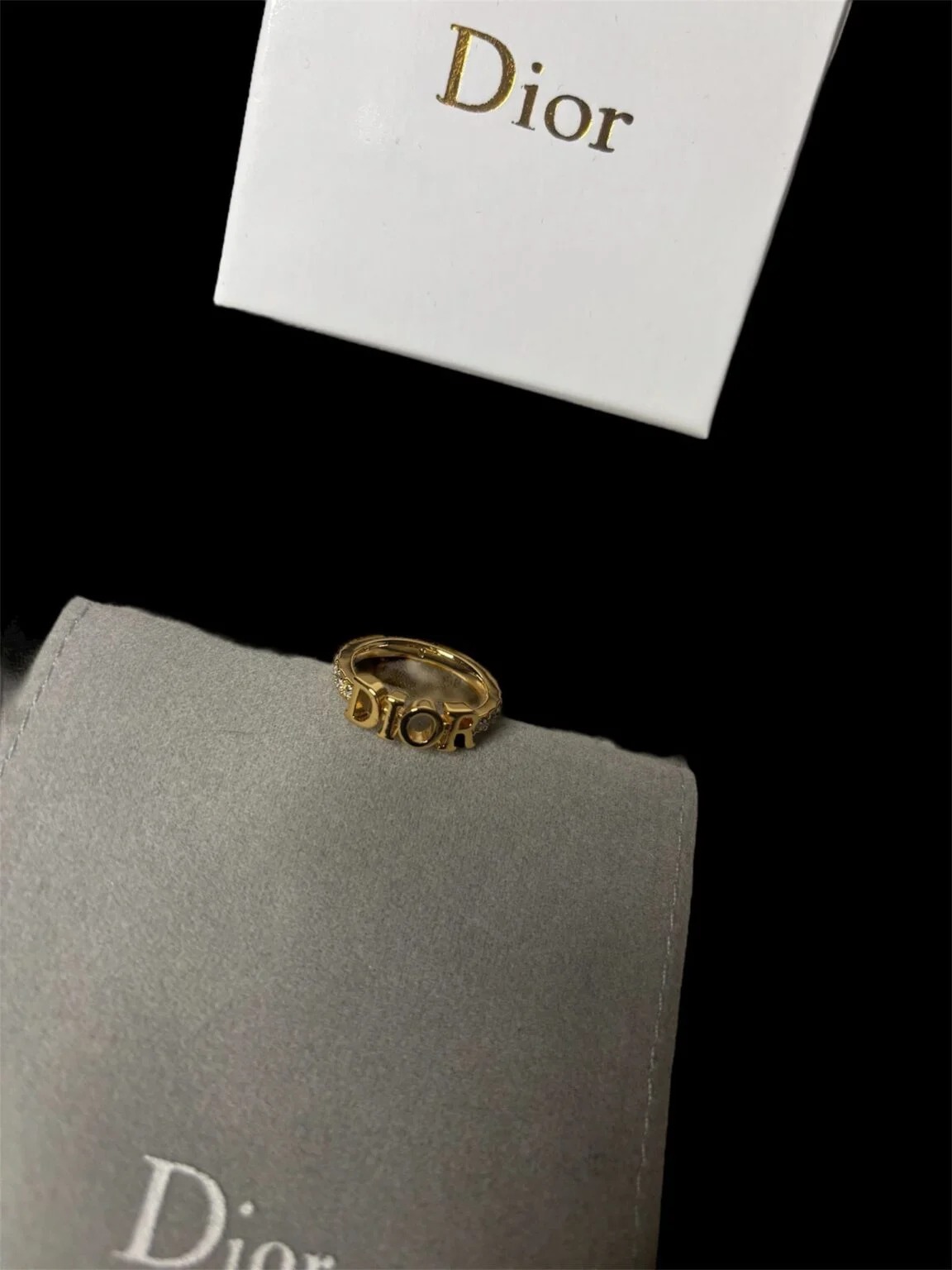 Dior Logo Ring Kristall Guld — Accessories