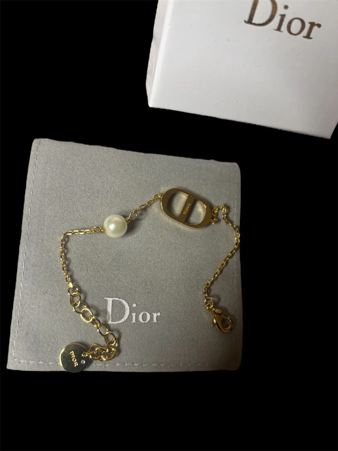 Dior 30 Montaigne Armband Guld — Accessories