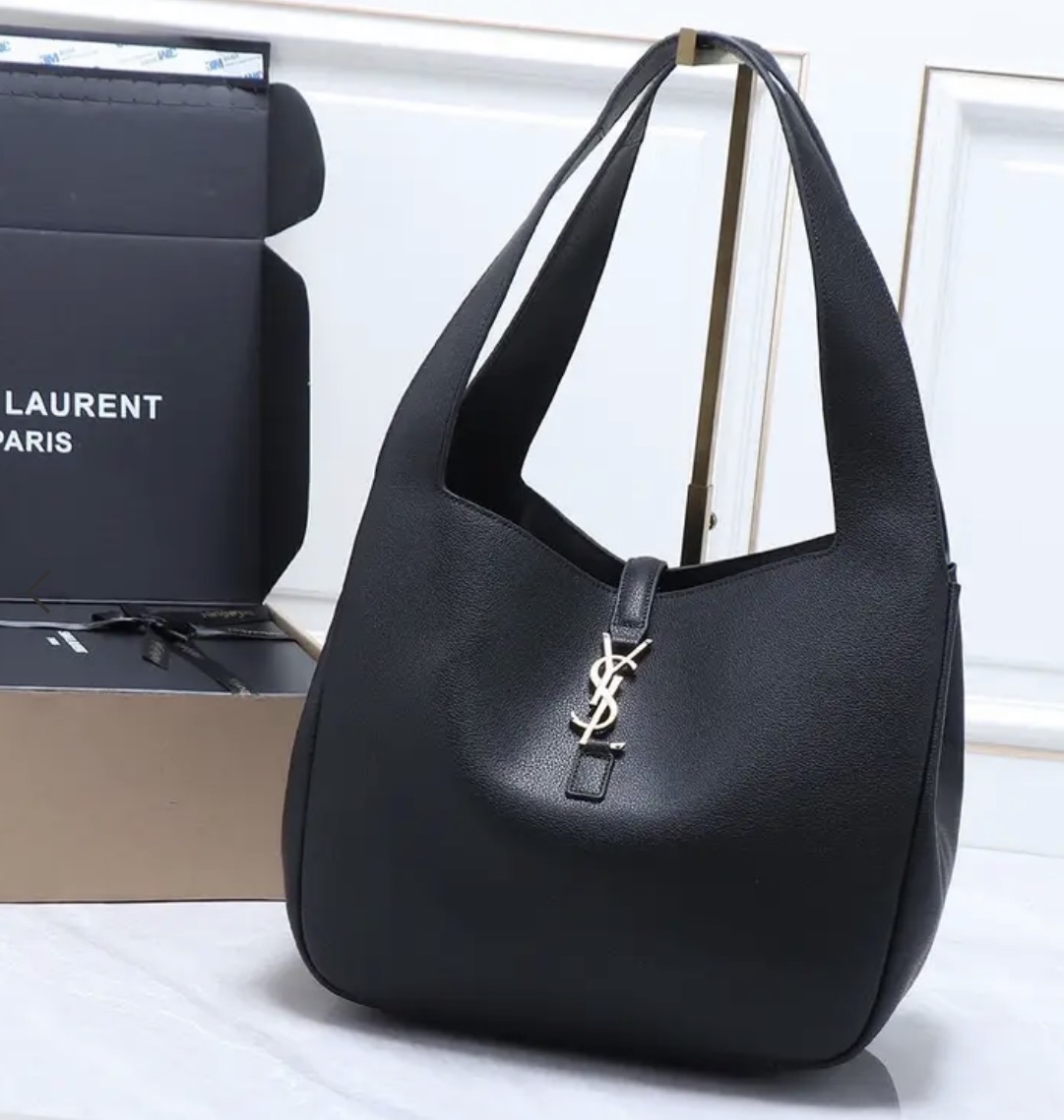 YSL Le 5 À 7 Hobo Svart — Bags