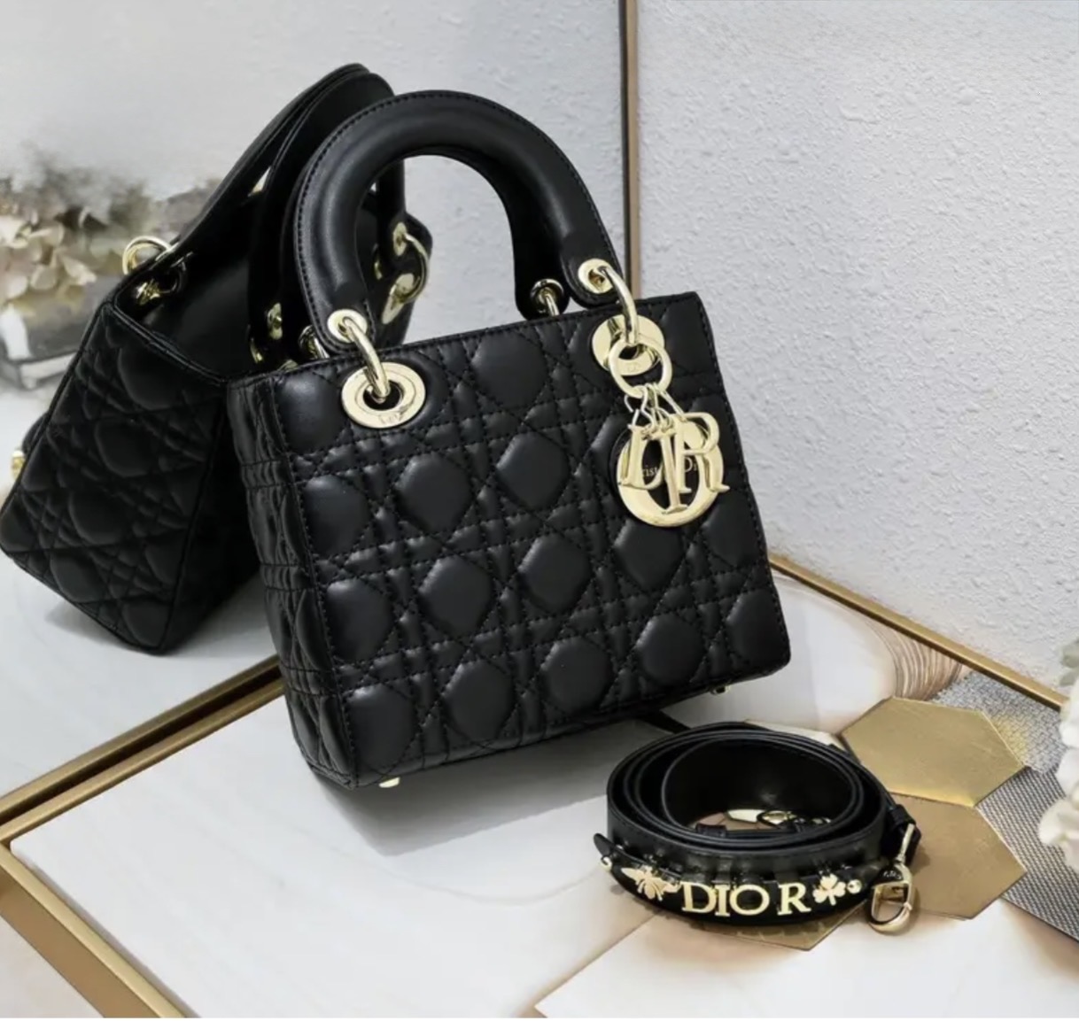 Lady Dior Svart Cannage — Bags