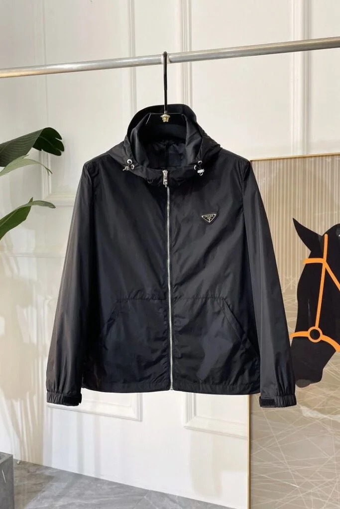 Prada Re-Nylon Hooded Jacket Svart — Jackets