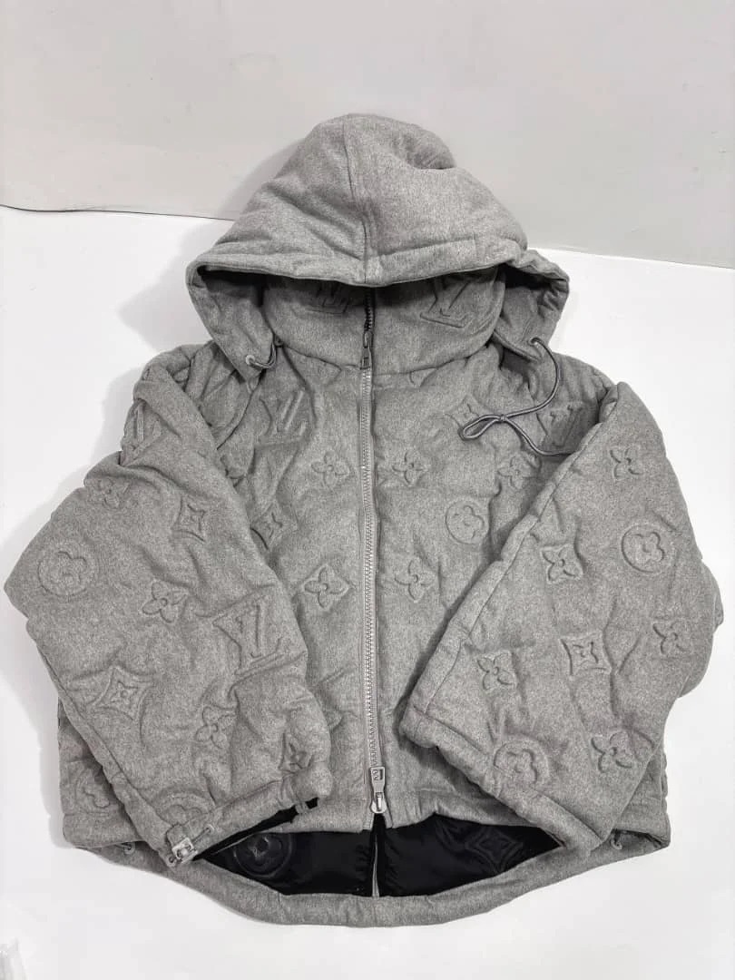 LV Monogram Hooded Puffer Grå — Jackets