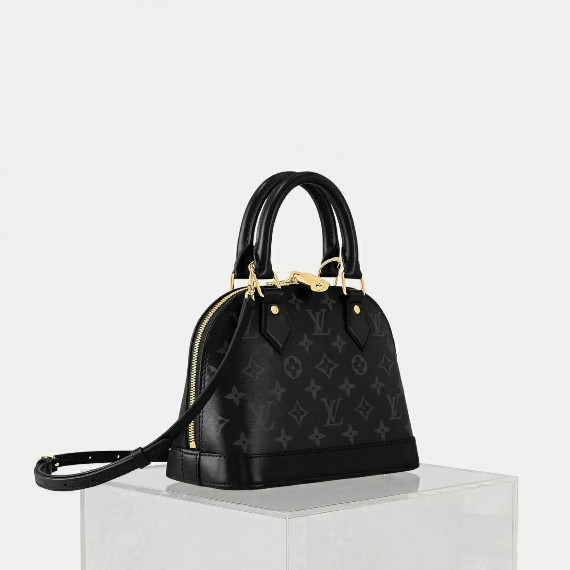 Alma Noir Set, plagg 1
