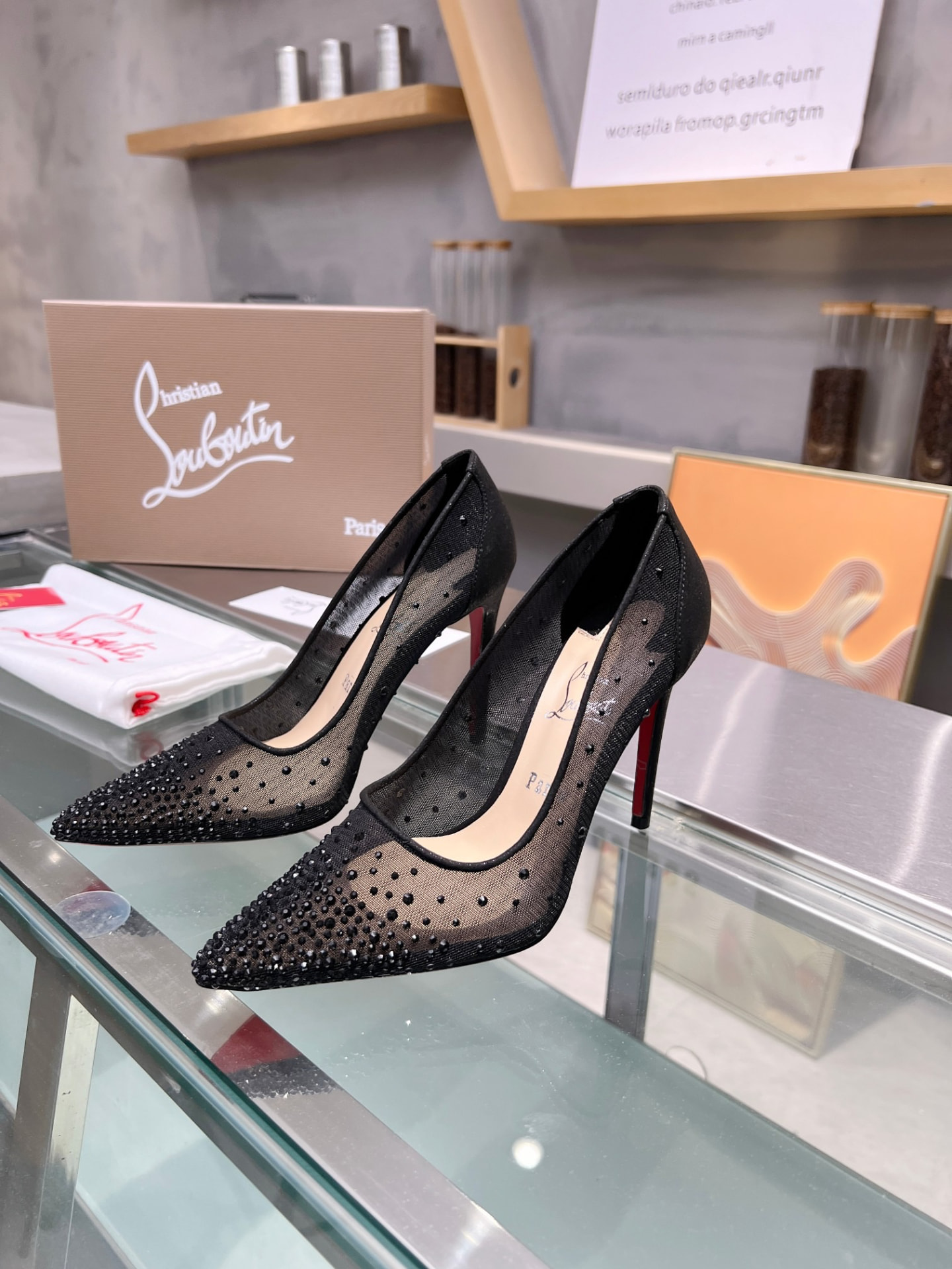 CL Follies Strass Mesh Svart — Heels